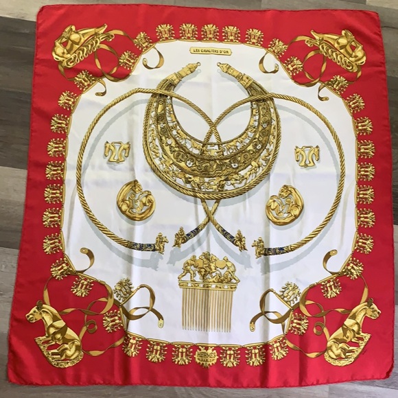 Hermes Accessories - Vintage Hermès Paris carra 90 Lecavalier d’or silk wrap head scarve